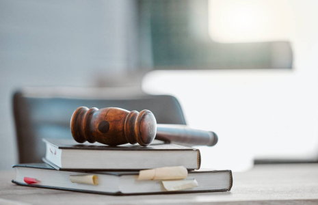 Assurance-vie et tutelle : qui gère le contrat quand le souscripteur est sous protection juridique ?