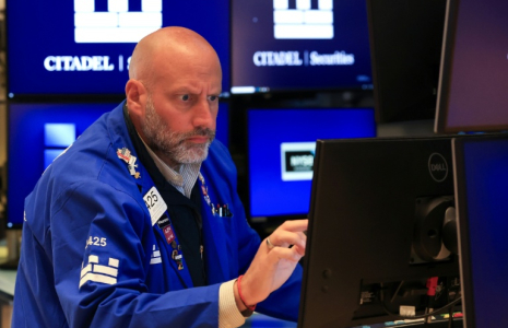 Wall Street ouvre en ordre dispersé, au début d'une semaine particulièrement chargée