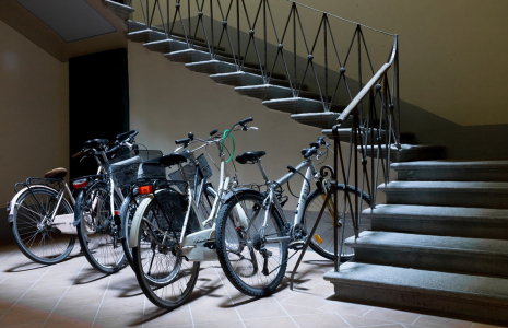 Stationner son vélo en copropriété : quelles sont les règles ?